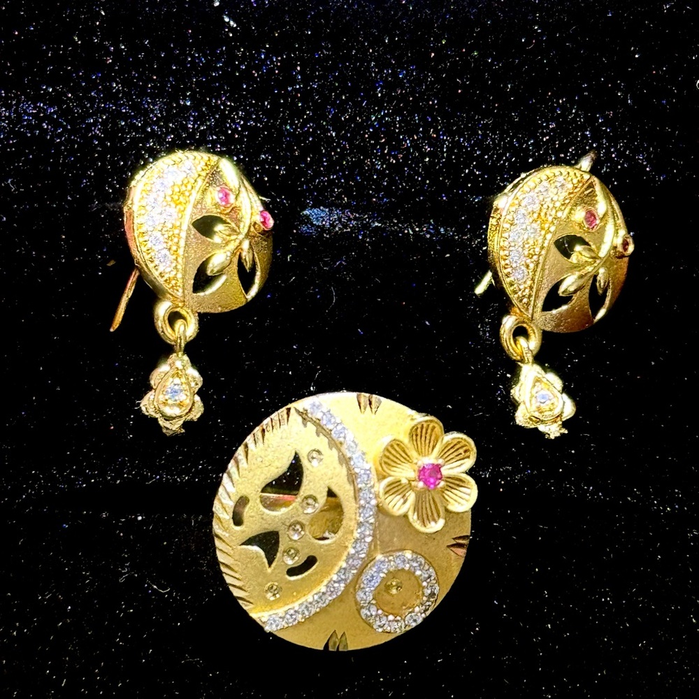 Elegant Gold-Tone Floral Ring and Earring Set with Pink Accents